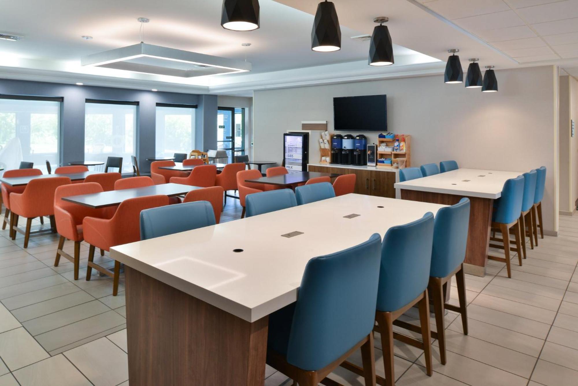 Holiday Inn Express Lewisburg - New Columbia By Ihg Exteriör bild