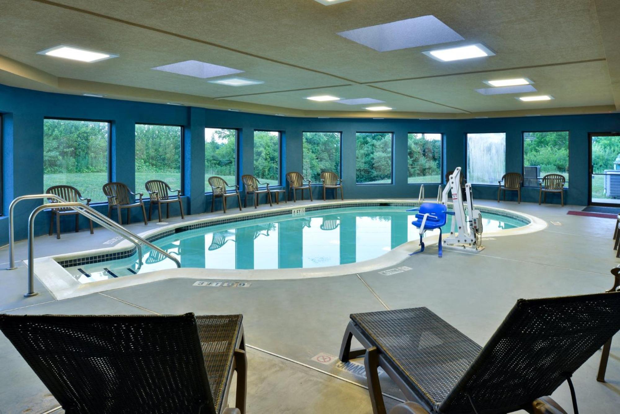 Holiday Inn Express Lewisburg - New Columbia By Ihg Exteriör bild