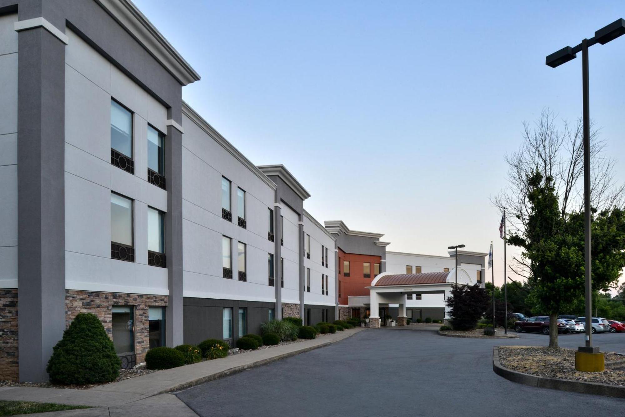 Holiday Inn Express Lewisburg - New Columbia By Ihg Exteriör bild
